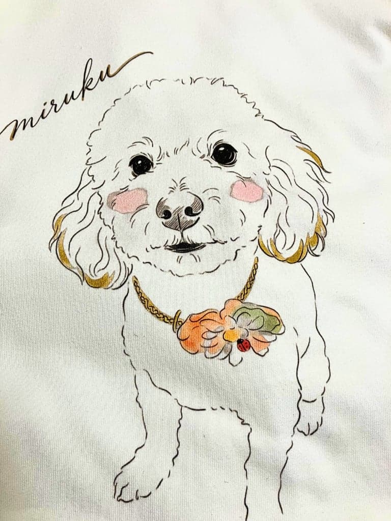White に印刷されたミニマルラインアートのデザイン